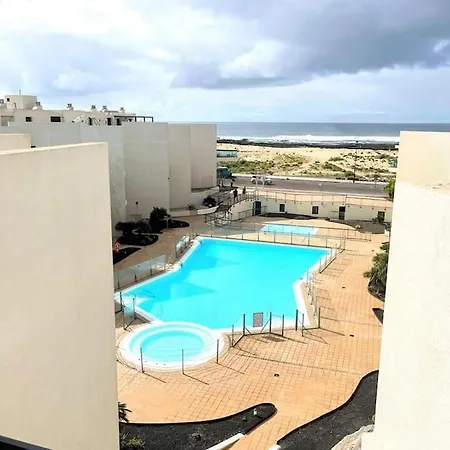El Tropical Paradise *